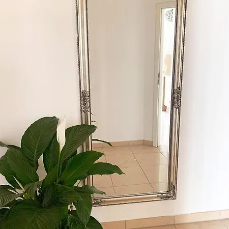 Apartment Ruhige In Zentraler Lage - Quiet Flat In A Location Magdeburg