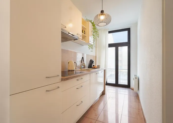 Ruhige In Zentraler Lage - Quiet Flat In A Location *